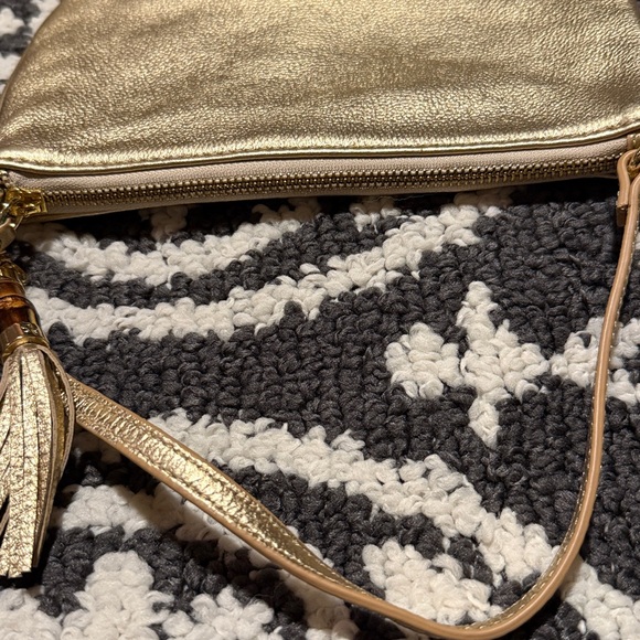 Lilly Pulitzer Gold Crossbody Bag - Picture 9 of 11